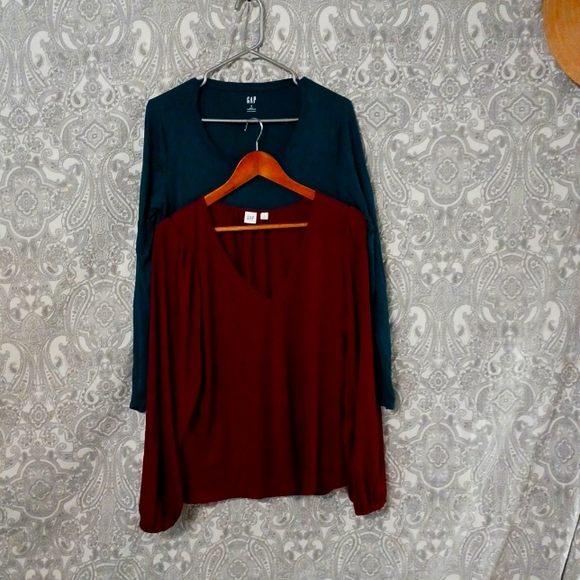 2 Gap long sleeves - Picture 1 of 3
